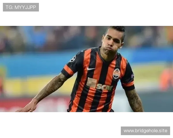 庆南FC官宣引援葡萄牙劲旅中场布鲁诺科斯塔加盟助力球队新赛季征程